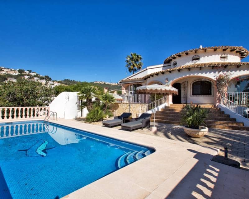3 bedroom Villa for sale in Benissa with pool garage - € 1,200,000 (Ref: 9838381)