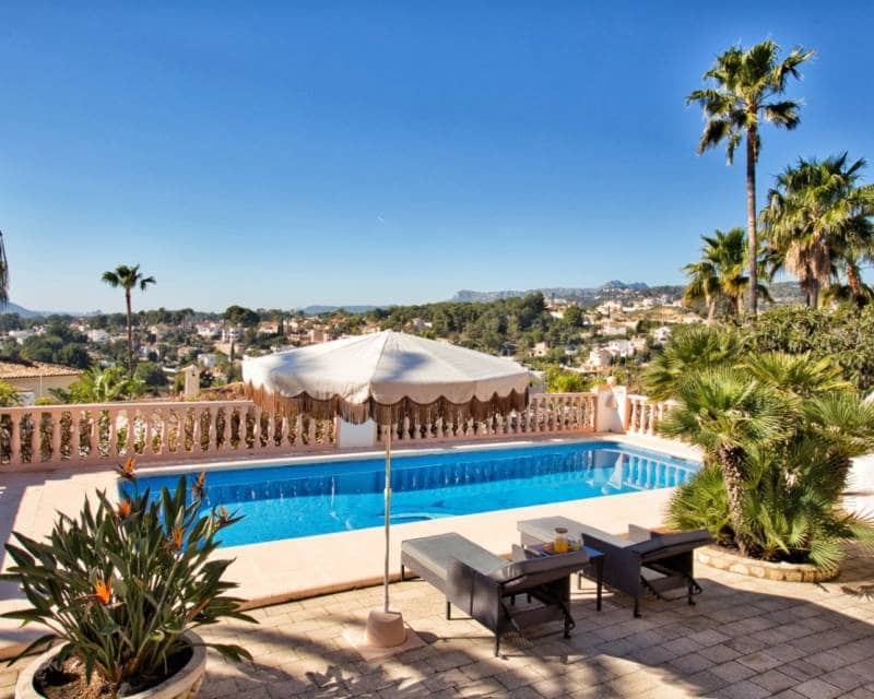 3 bedroom Villa for sale in Benissa with pool garage - € 1,200,000 (Ref: 9838381)