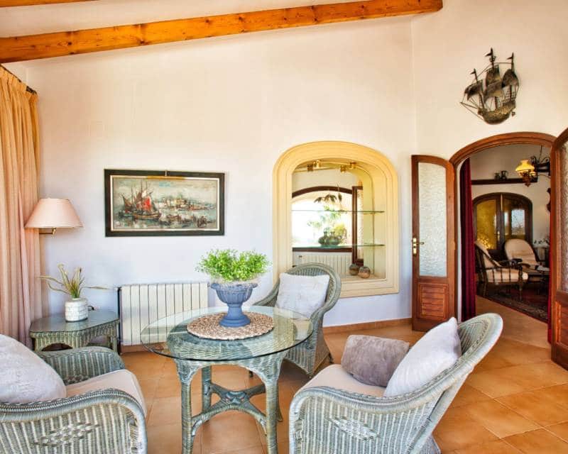 3 bedroom Villa for sale in Benissa with pool garage - € 1,200,000 (Ref: 9838381)