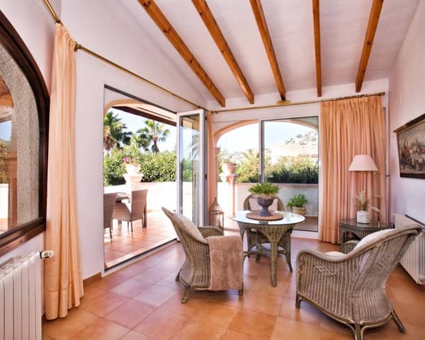 3 Zimmer Villa zu verkaufen in Benissa mit Pool Garage - 995.000 € (Ref: 9838381)