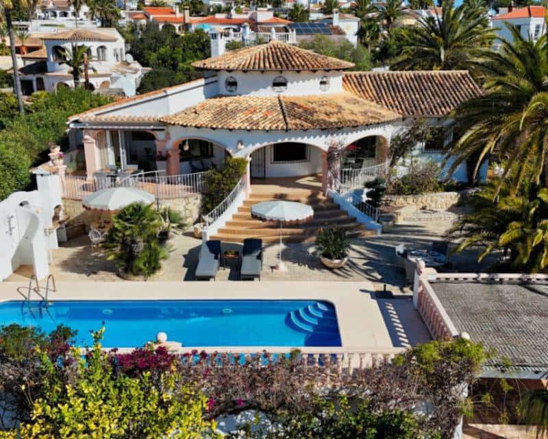 3 bedroom Villa for sale in Benissa with pool garage - € 1,200,000 (Ref: 9838381)