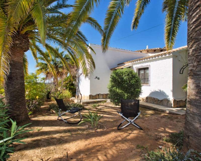 3 bedroom Villa for sale in Benissa with pool garage - € 1,200,000 (Ref: 9838381)