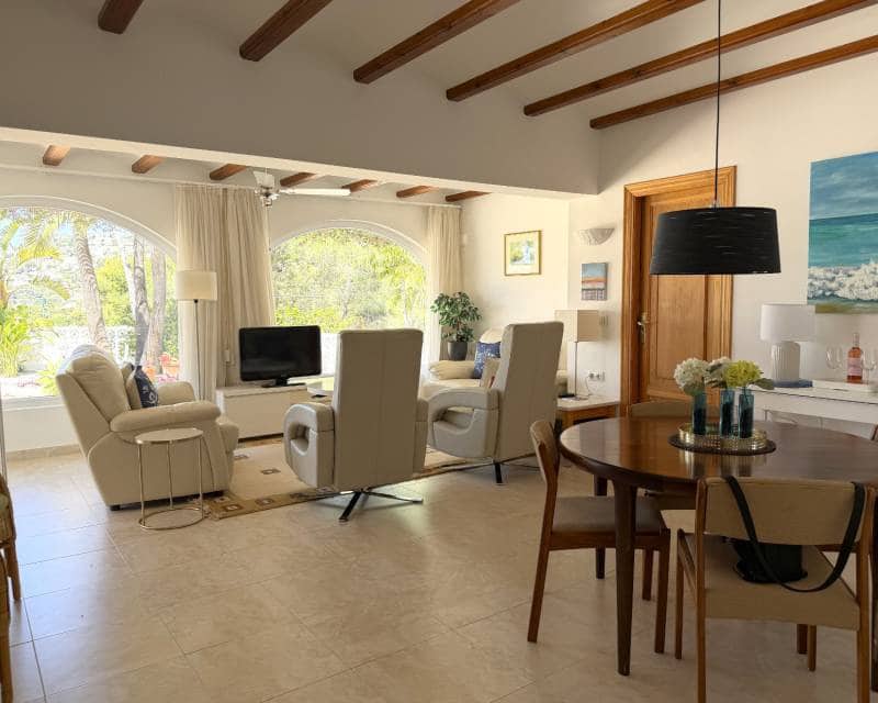 3 Zimmer Villa zu verkaufen in Moraira mit Pool - 745.000 € (Ref: 9844169)