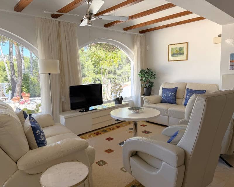 3 Zimmer Villa zu verkaufen in Moraira mit Pool - 745.000 € (Ref: 9844169)