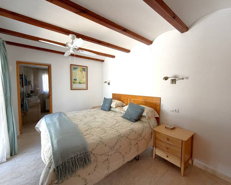 3 Zimmer Villa zu verkaufen in Moraira mit Pool - 745.000 € (Ref: 9844169)