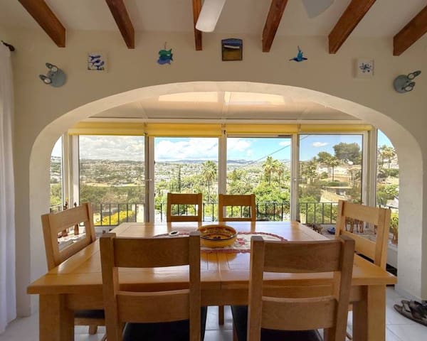 4 soveværelse Villa til salg i Paichi, Teulada-Moraira med swimmingpool - € 475.000 (Ref: 9844170)