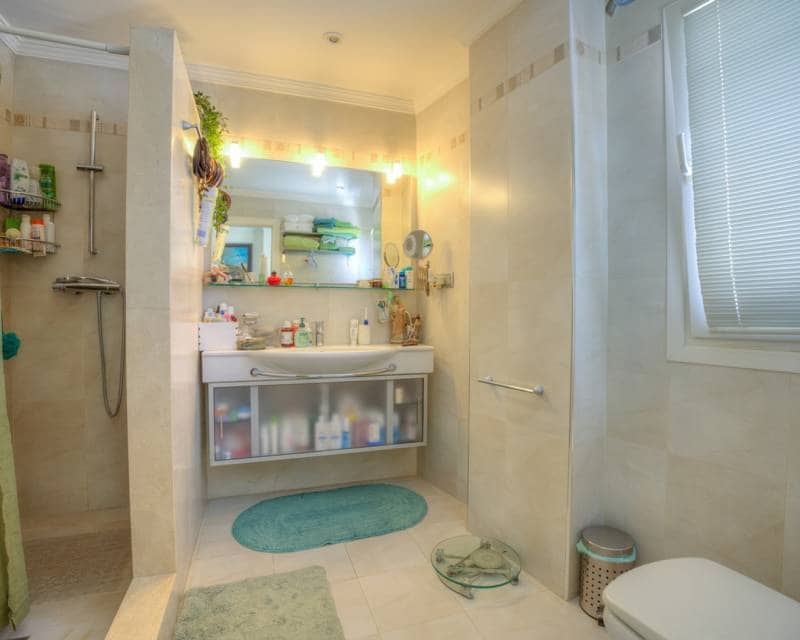 3 bedroom Apartment for sale in Moraira with garage - € 765,000 (Ref: 9844171)