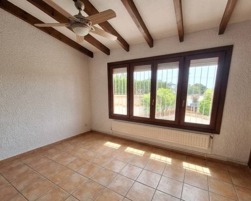 5 bedroom Villa for sale in Moraira with pool garage - € 1,200,000 (Ref: 9844172)