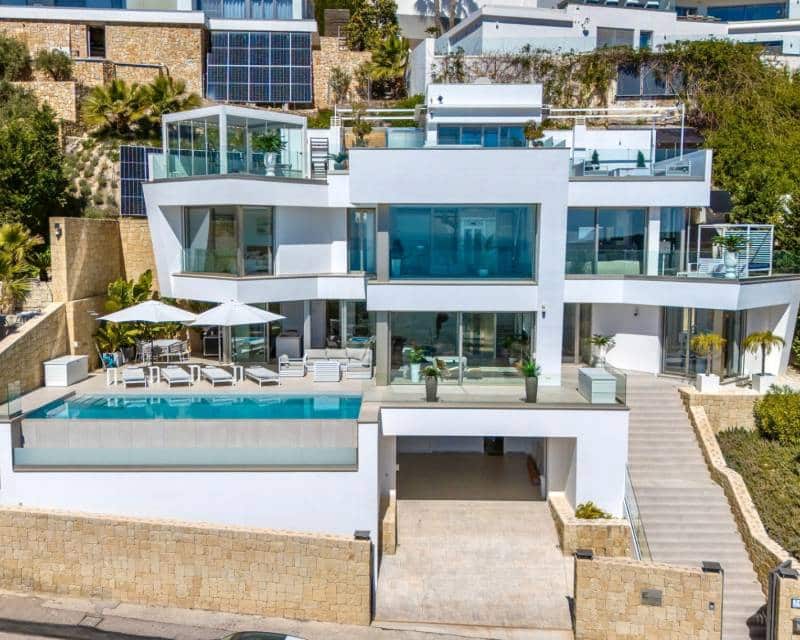 4 bedroom Villa for sale in Moraira with pool - € 3,200,000 (Ref: 9844173)
