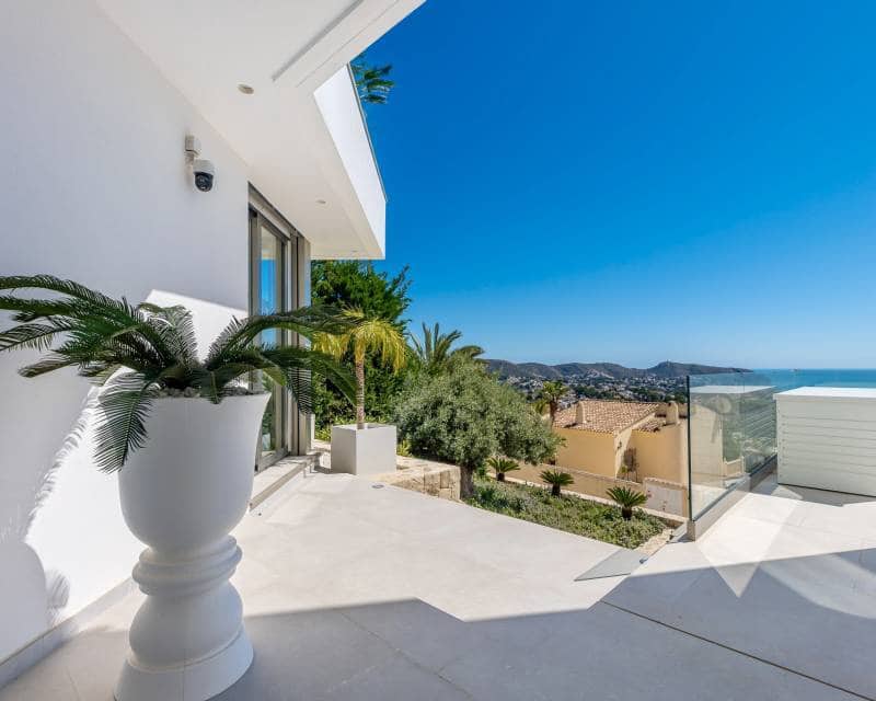 4 bedroom Villa for sale in Moraira with pool - € 3,200,000 (Ref: 9844173)