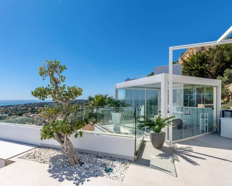4 bedroom Villa for sale in Moraira with pool - € 3,200,000 (Ref: 9844173)
