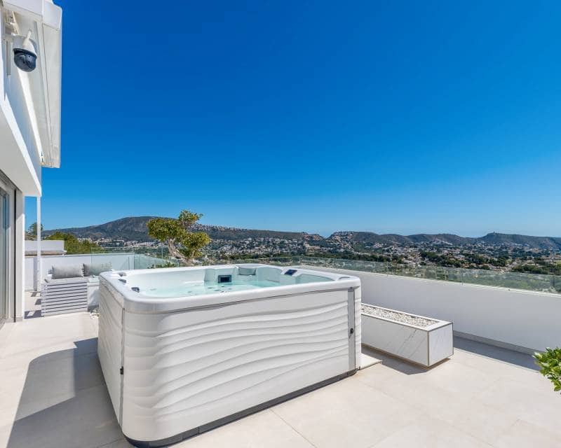 4 bedroom Villa for sale in Moraira with pool - € 3,200,000 (Ref: 9844173)