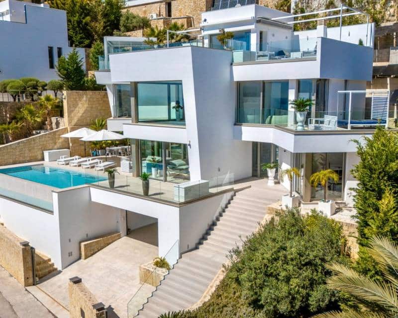 4 bedroom Villa for sale in Moraira with pool - € 3,200,000 (Ref: 9844173)