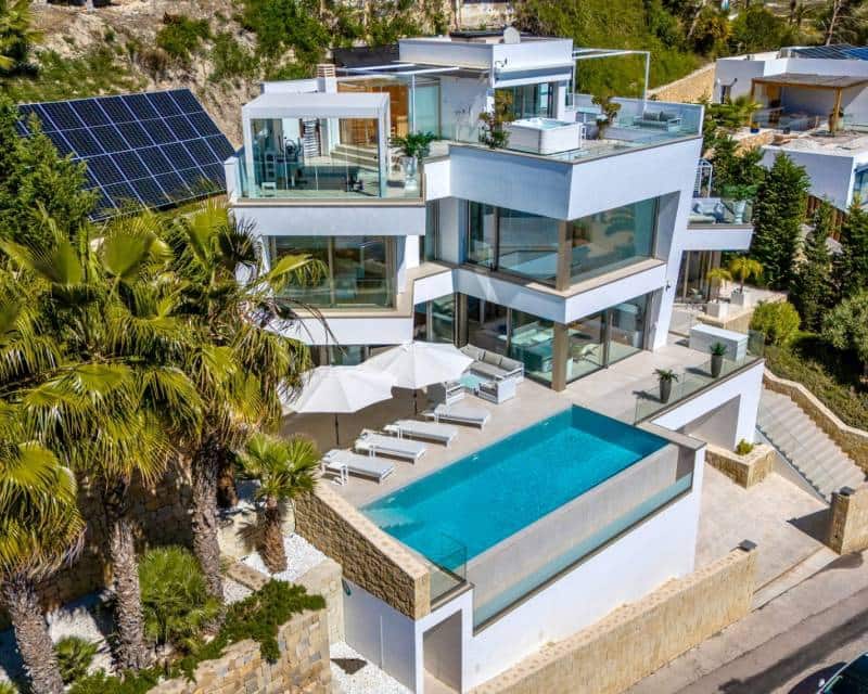 4 bedroom Villa for sale in Moraira with pool - € 3,200,000 (Ref: 9844173)