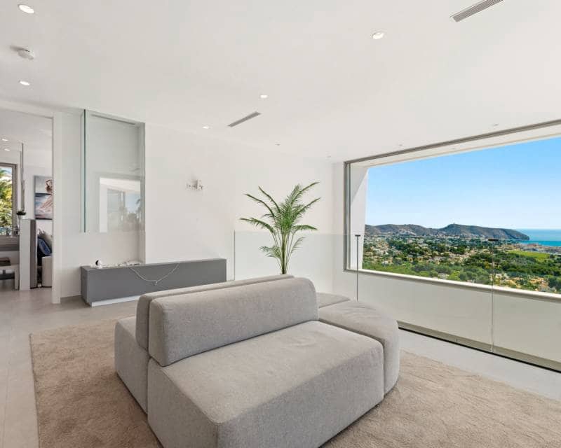 4 bedroom Villa for sale in Moraira with pool - € 3,200,000 (Ref: 9844173)