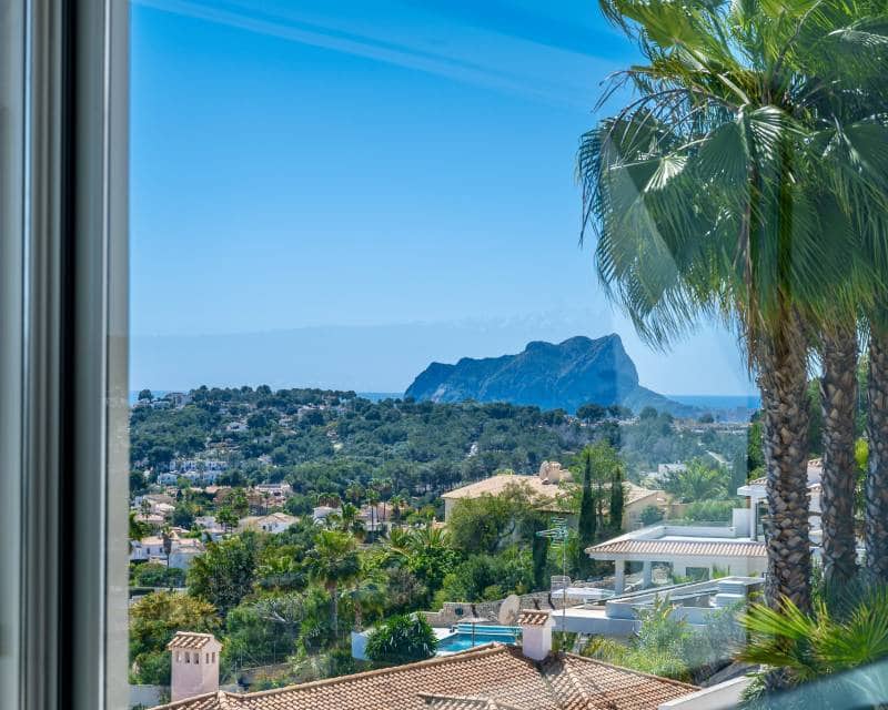 4 bedroom Villa for sale in Moraira with pool - € 3,200,000 (Ref: 9844173)