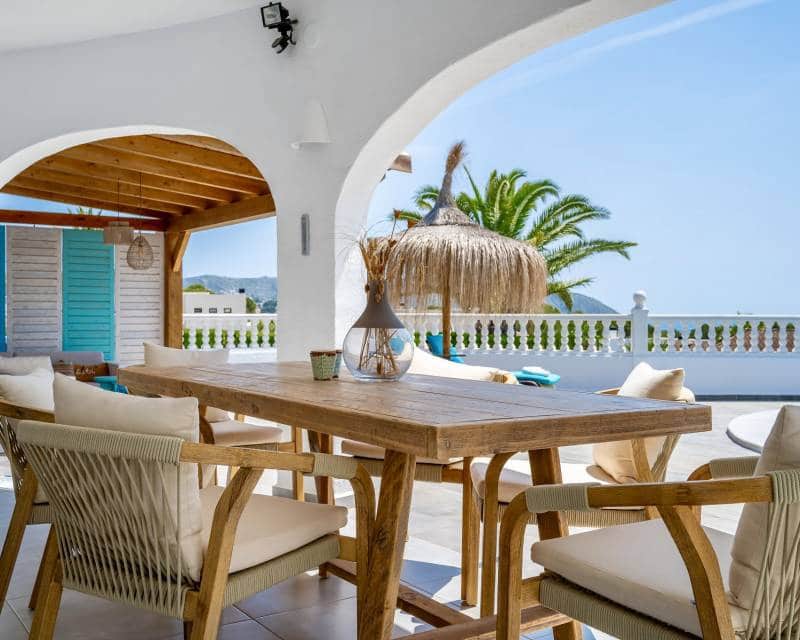 3 bedroom Villa for sale in Moraira with pool - € 1,150,000 (Ref: 9844174)