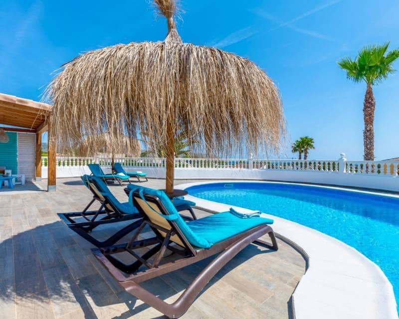 3 bedroom Villa for sale in Moraira with pool - € 1,150,000 (Ref: 9844174)