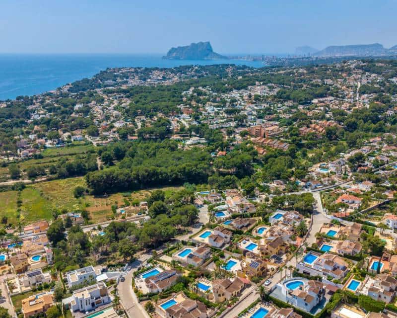 3 bedroom Villa for sale in Moraira with pool - € 1,150,000 (Ref: 9844174)