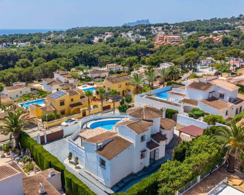 3 bedroom Villa for sale in Moraira with pool - € 1,150,000 (Ref: 9844174)