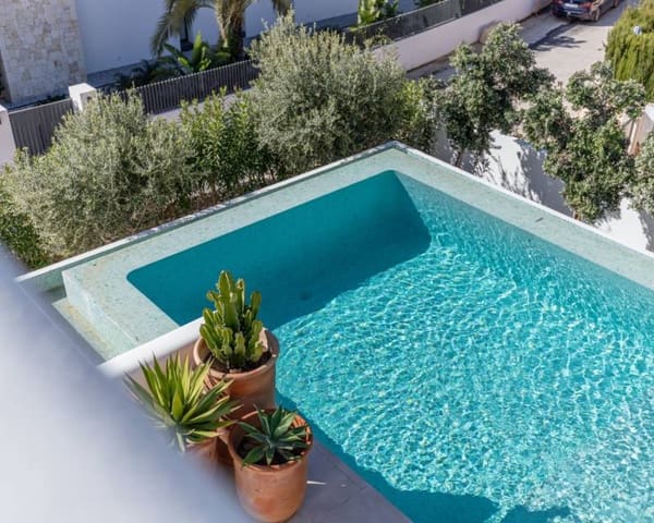 4 soverom Villa til salgs i Moraira, Teulada-Moraira med svømmebasseng - € 2 190 000 (Ref: 9844175)
