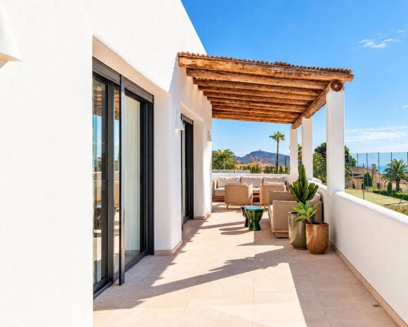 4 bedroom Villa for sale in Moraira with pool garage - € 1,995,000 (Ref: 9844175)
