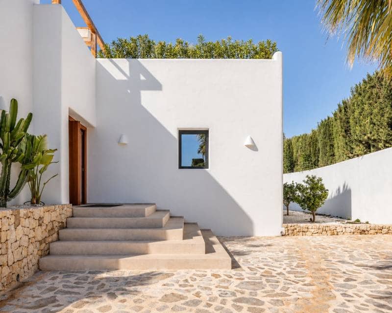4 bedroom Villa for sale in Moraira with pool garage - € 1,995,000 (Ref: 9844175)