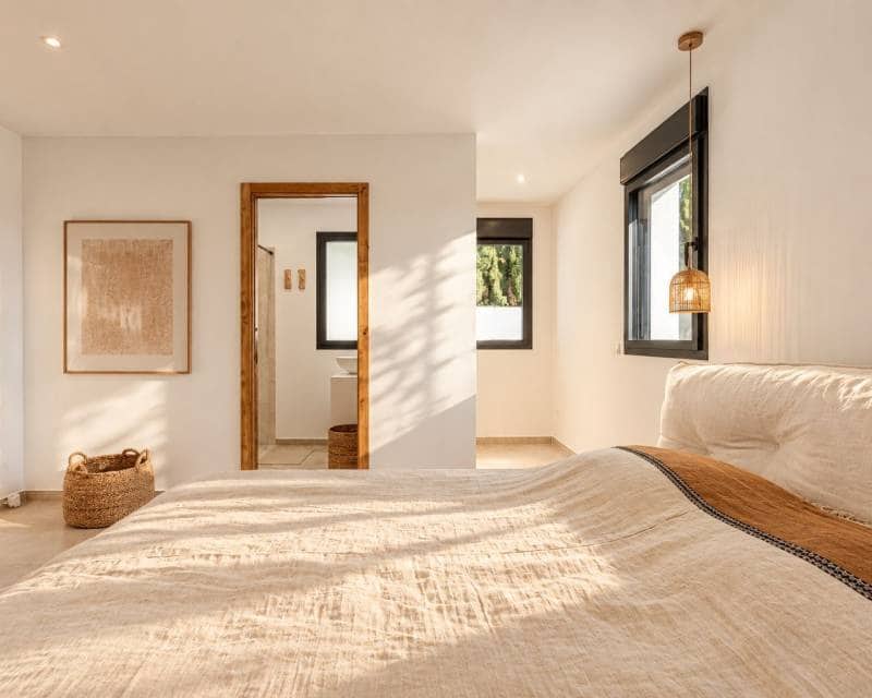 4 bedroom Villa for sale in Moraira with pool garage - € 1,995,000 (Ref: 9844175)