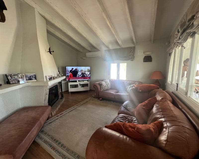 Chalet de 5 habitaciones en Adsubia en venta - 630.000 € (Ref: 9844178)