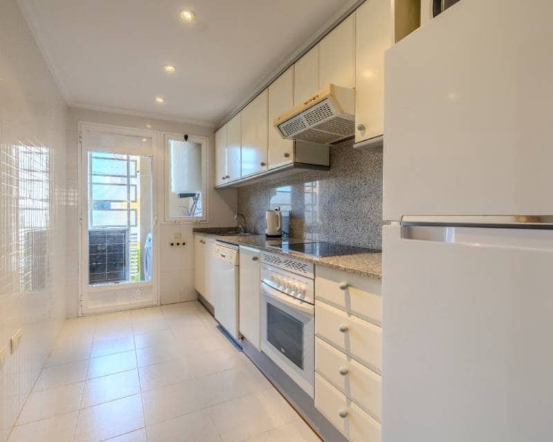 3 Zimmer Apartment zu verkaufen in Arenal mit Pool Garage - 479.950 € (Ref: 9844180)