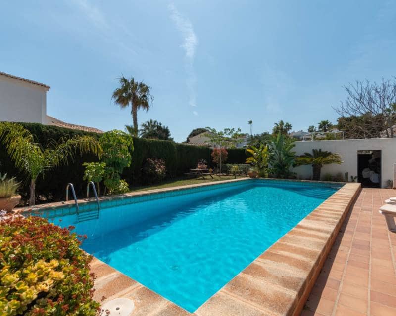 3 sovrum Villa till salu i Javea / Xabia med pool - 790 000 € (Ref: 9844181)