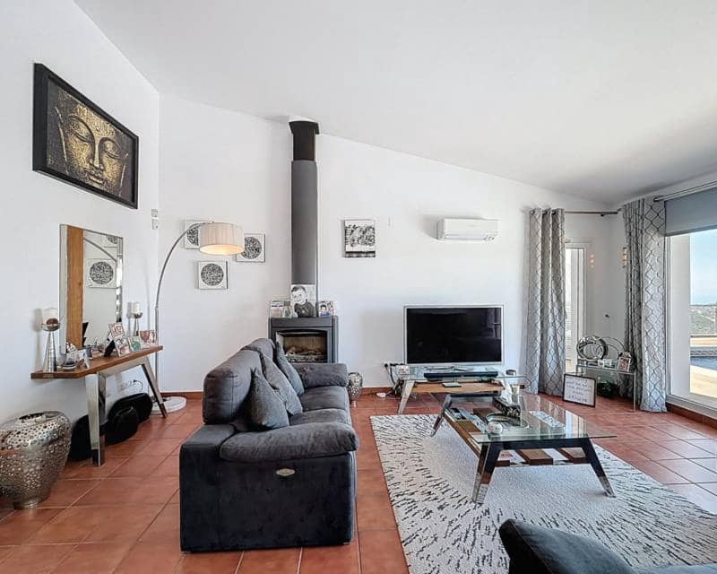 4 bedroom Villa for sale in Benitachell / Benitatxell with pool - € 1,550,000 (Ref: 9847552)