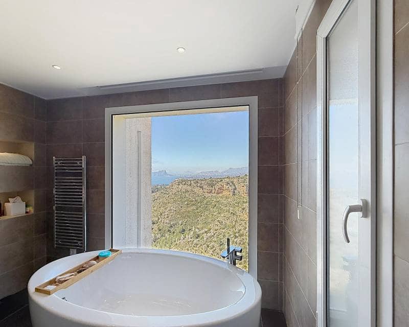 4 bedroom Villa for sale in Benitachell / Benitatxell with pool - € 1,550,000 (Ref: 9847552)