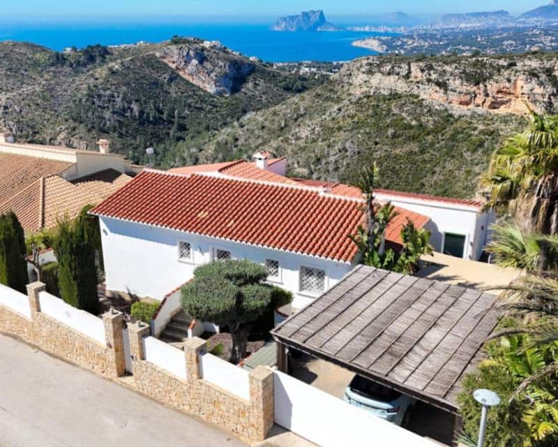 4 bedroom Villa for sale in Benitachell / Benitatxell with pool - € 1,550,000 (Ref: 9847552)