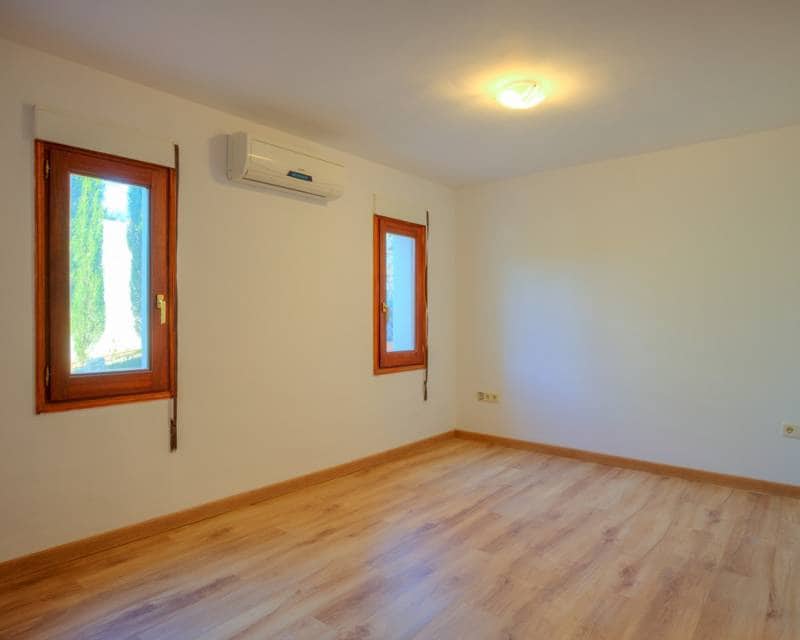 5 sovrum Villa till salu i Montemar med pool garage - 799 000 € (Ref: 9892605)