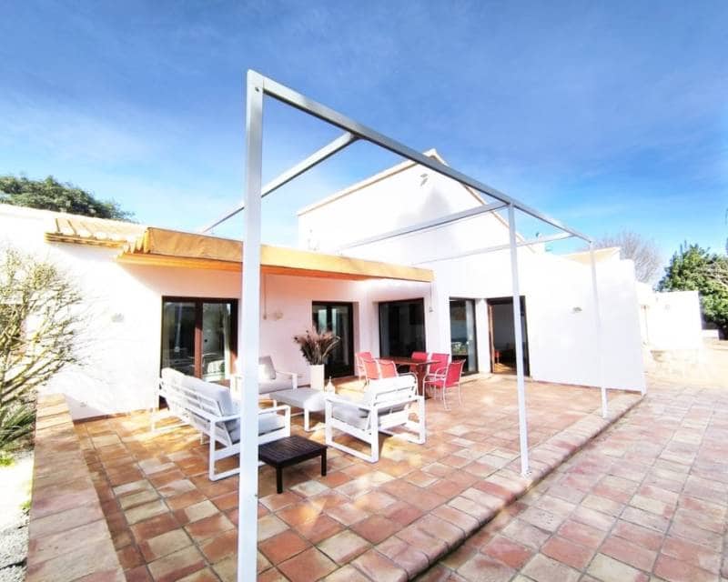 5 camera da letto Villa in vendita in Ondara con piscina - 1.400.000 € (Rif: 9892606)
