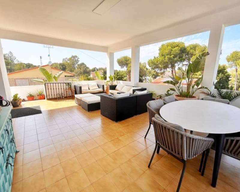 5 slaapkamer Villa te koop in Denia met zwembad - € 1.053.000 (Ref: 9892607)