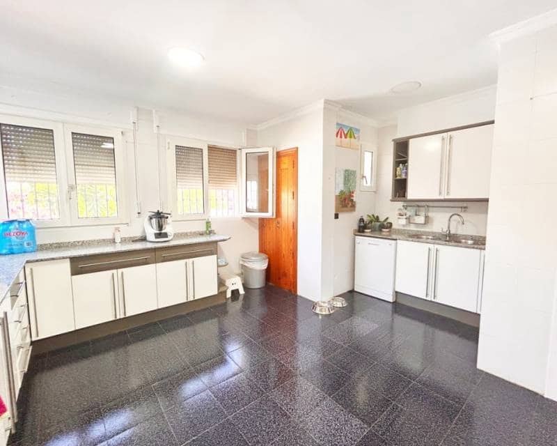 5 slaapkamer Villa te koop in Denia met zwembad - € 1.053.000 (Ref: 9892607)