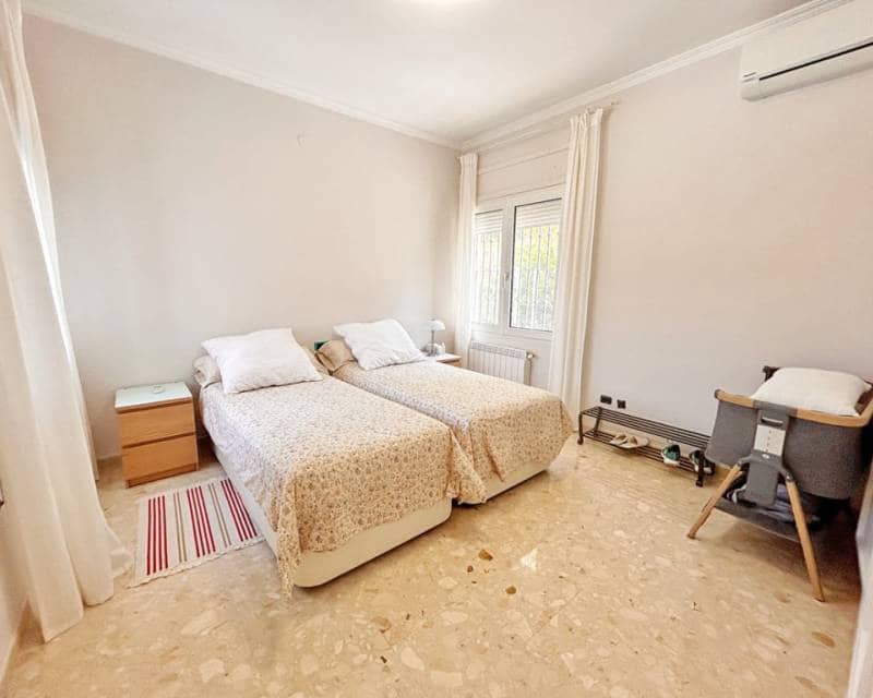 5 slaapkamer Villa te koop in Denia met zwembad - € 1.053.000 (Ref: 9892607)