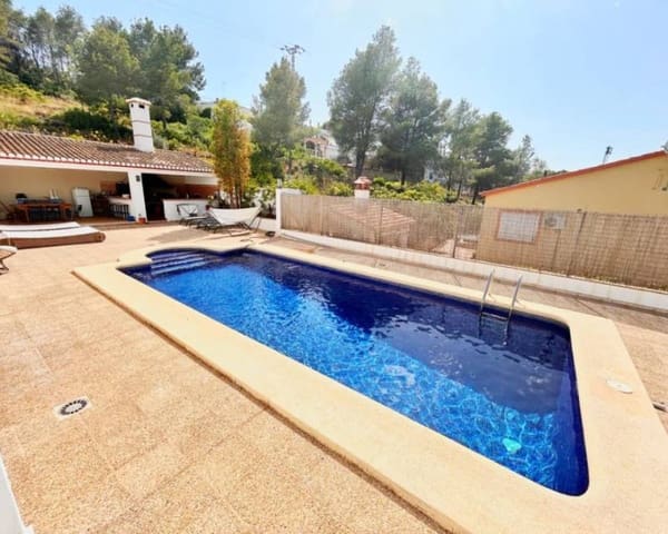 5 slaapkamer Villa te koop in Dénia met zwembad - € 1.053.000 (Ref: 9892607)