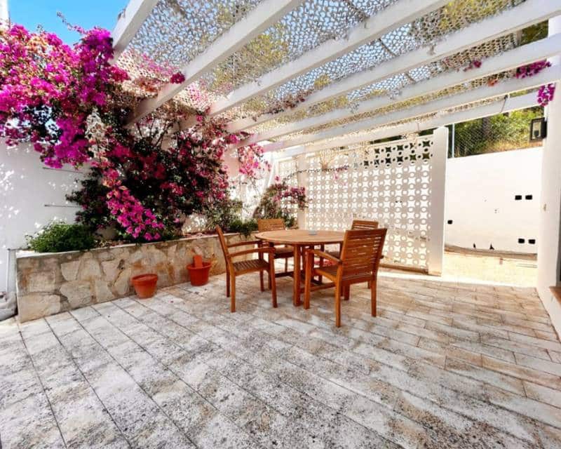 5 slaapkamer Villa te koop in Denia met zwembad - € 1.053.000 (Ref: 9892607)