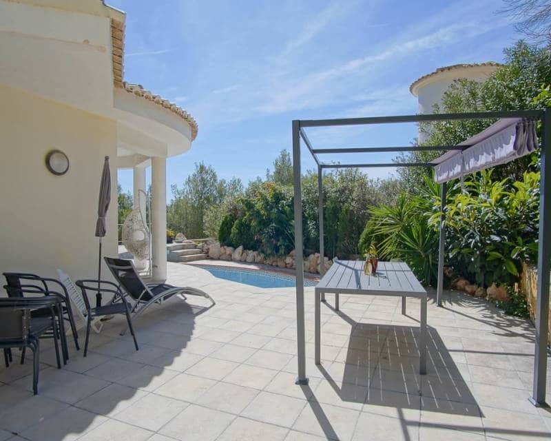 3 slaapkamer Villa te koop in Altea met zwembad - € 530.000 (Ref: 9892609)