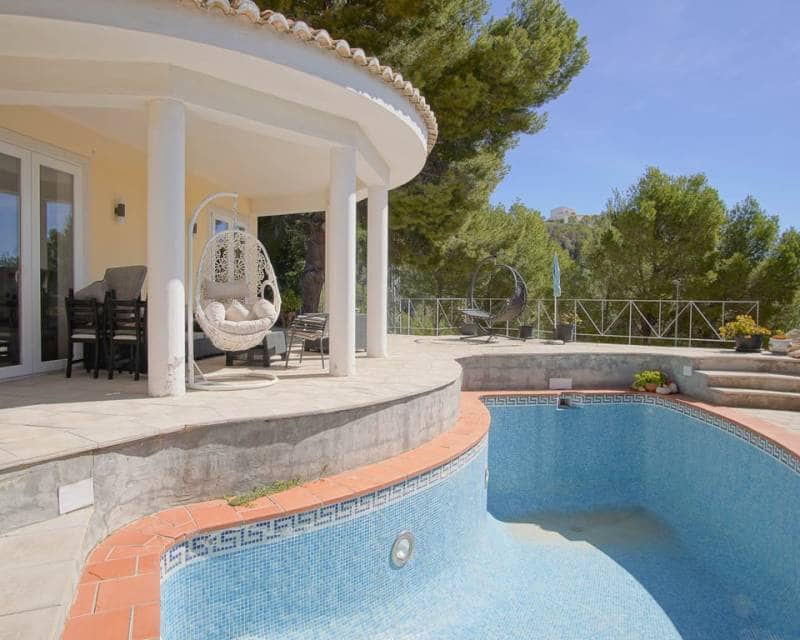 3 slaapkamer Villa te koop in Altea met zwembad - € 530.000 (Ref: 9892609)