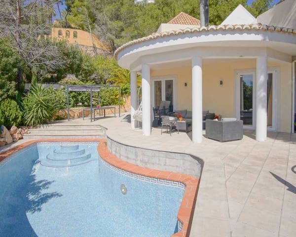 3 slaapkamer Villa te koop in Altea met zwembad - € 530.000 (Ref: 9892609)