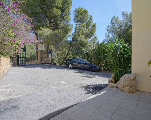 3 slaapkamer Villa te koop in Altea met zwembad - € 530.000 (Ref: 9892609)