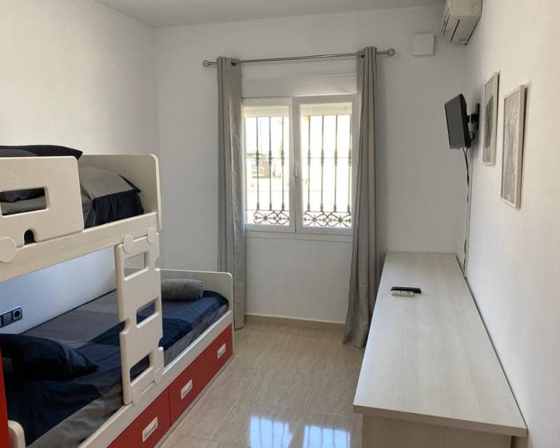 5 chambre Villa/Maison à vendre à Orba avec piscine garage - 499 000 € (Ref: 9892610)
