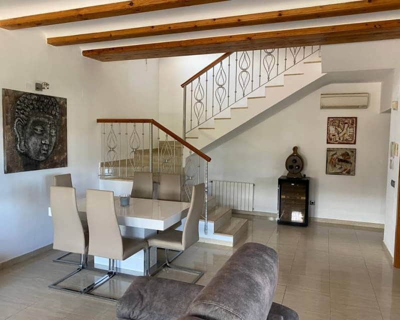 5 chambre Villa/Maison à vendre à Orba avec piscine garage - 499 000 € (Ref: 9892610)