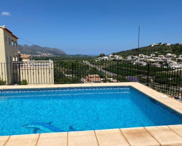 5 chambre Villa/Maison à vendre à Orba avec piscine garage - 499 000 € (Ref: 9892610)