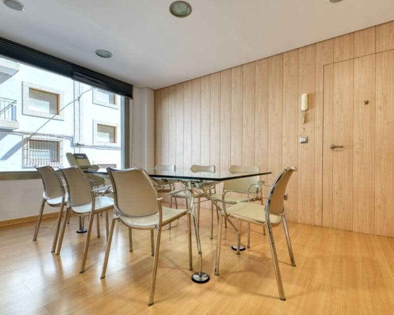 Bureau à louer à Javea / Xabia - 600 € (Ref: 9892616)