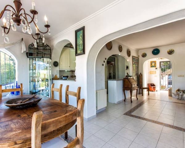 4 camera da letto Villa in vendita in Benissa con piscina - 610.000 € (Rif: 9897383)